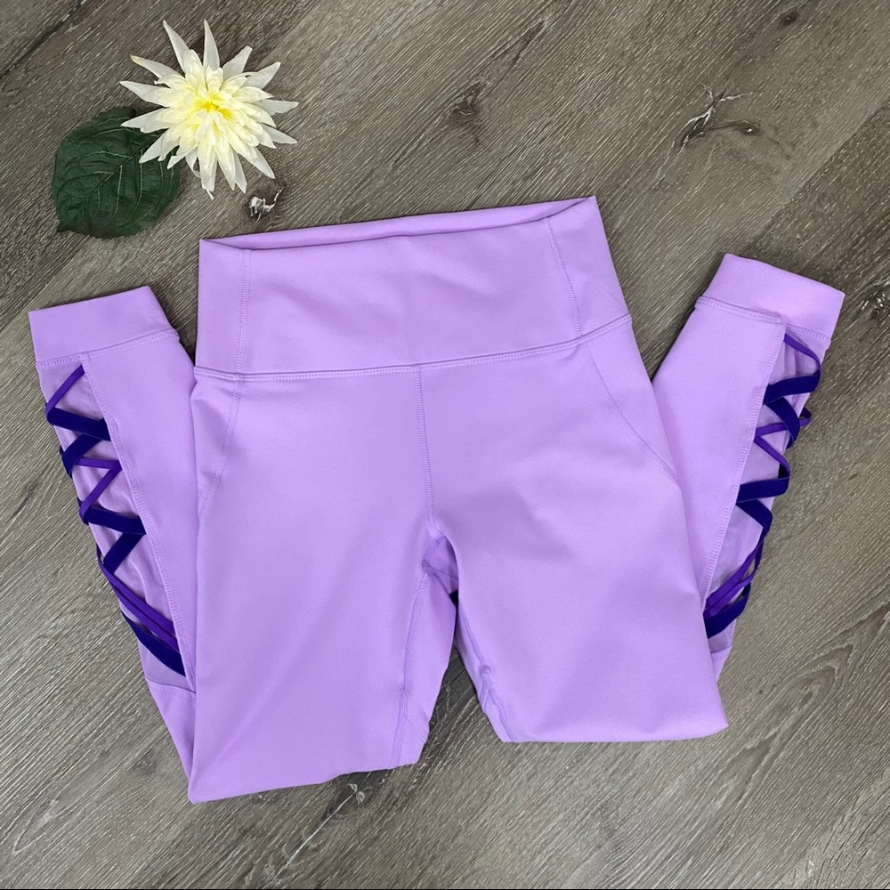 Fabletics Dynamic High-Waisted Lattice 7/8 Legging